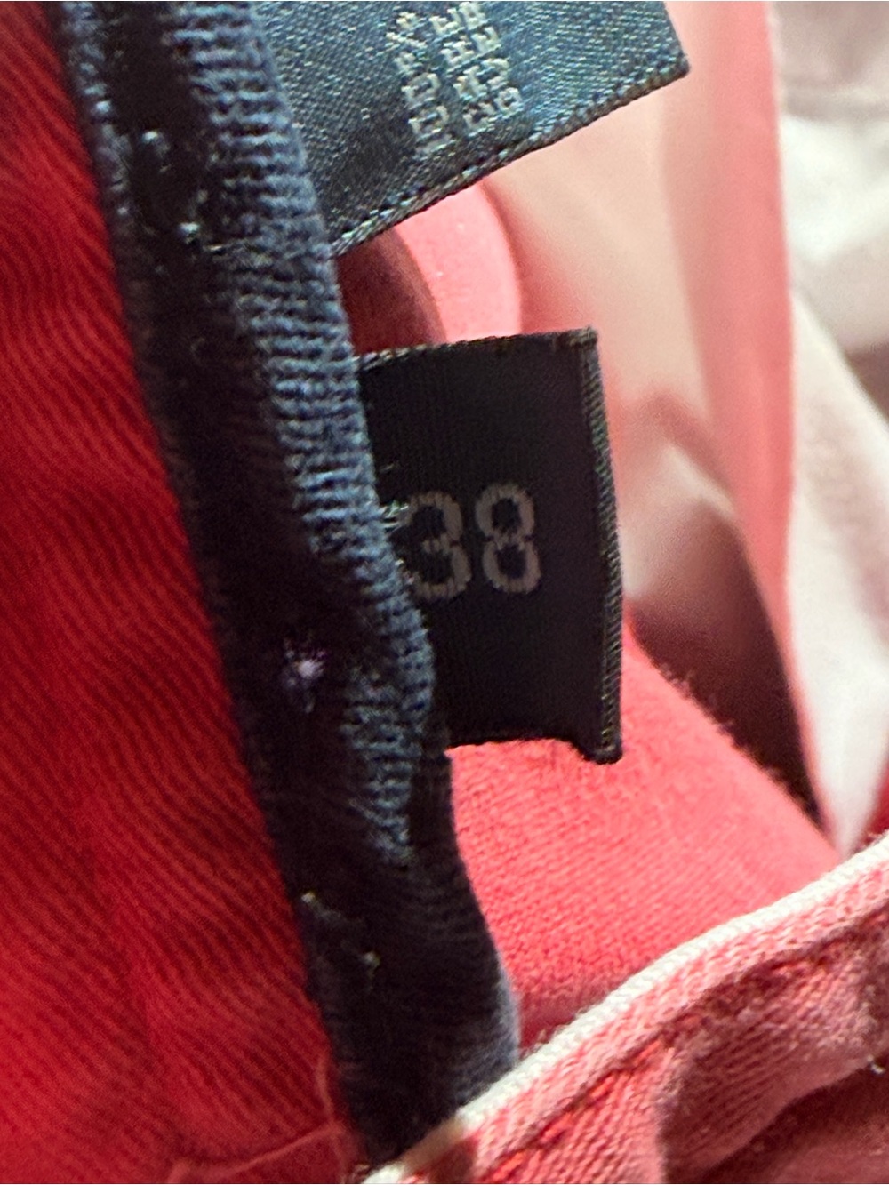 Vintage Ralph Lauren Coral Cargo Shorts for Men - Picture 4 of 4